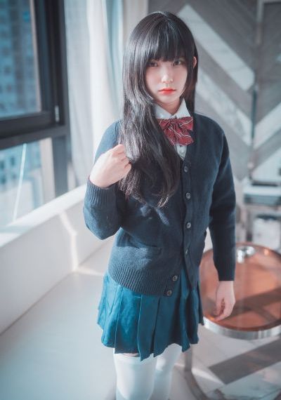 饥渴寡妇偷汉子视频_720高清在线