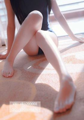变成黑皮辣妹后和朋友_超清在线观看视频