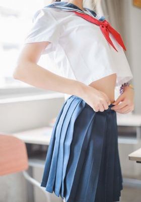 《穿长筒袜的有夫之妇》_BD高清完整电影
