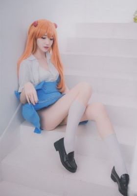 请吃饭的姐姐 综艺_JVID性感写真