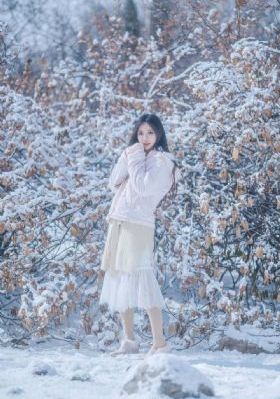《火口的两人》电影_超清在线手机播放